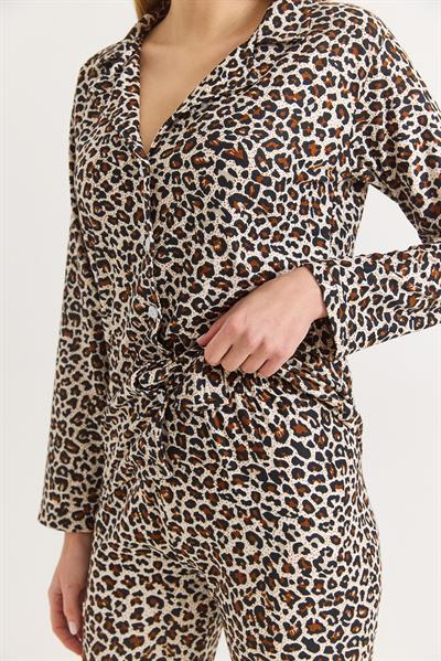 Kadın Polo Yaka Leopar Desen Düğmeli Pijama Takımı