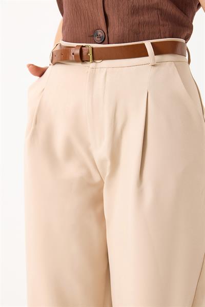Kadın Kemerli Cepli Mom Kumaş Pantolon Krem