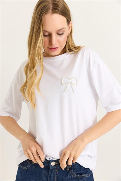 Fiyonk Detaylı Rahat Kesim Kadın Tshirt Beyaz