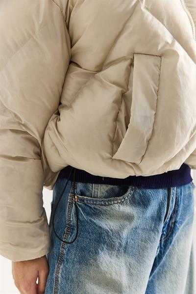 Kadın Oversize Alttan Lastikli Kahverengi Şişme Mont Bej