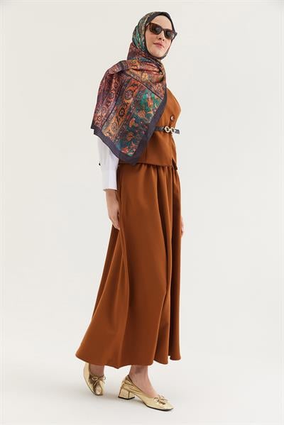 Kemer Detaylı Etekli İkili Takım Taba