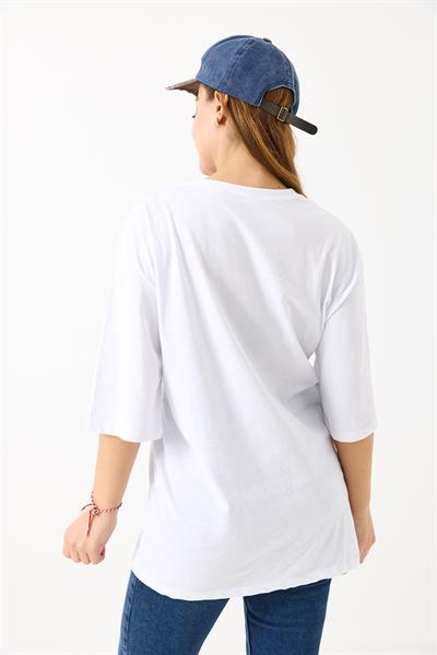 Kadın Kırmızı Yazı Baskılı Bisiklet Yaka Tshirt Beyaz