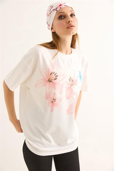 Bisiklet Yaka Rahat Kesim Kadın Tshirt Beyaz