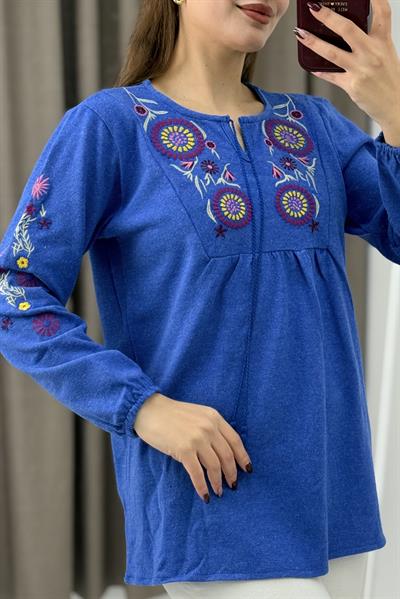 Kadın  Mavi Triko Etnik Mor Çiçek Nakışlı Kazak