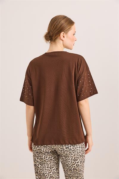 Taş Detaylı Rahat Kalıp Premium Pamuk Tshirt	Kahve