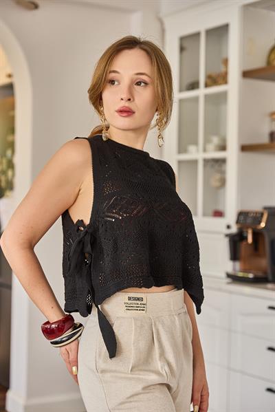  Yandan Bağlamalı  Ajurlu Triko Bluz Siyah