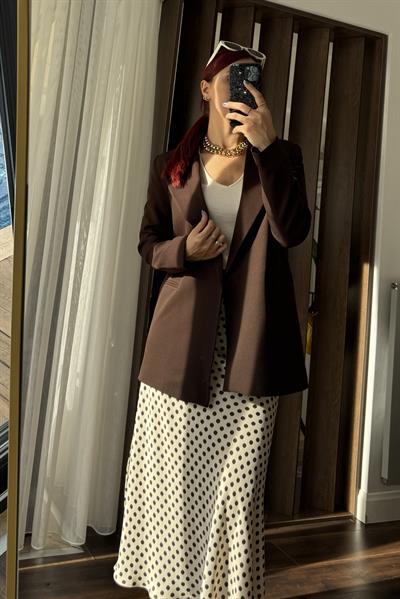 Kadın Arkası İnce Kuşak Bağlamalı  Modern Klasik Blazer Ceket Kahverengi