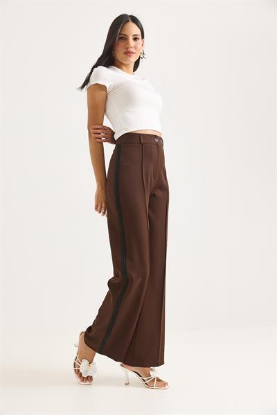 Yanları Şeritli Yüksek Bel Bol Paça Pantolon Kahverengi
