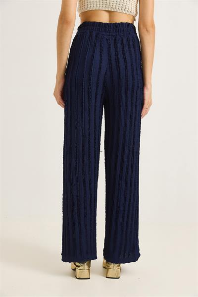 Geniş Paça Pileli Belden Bağlamalı Pantalon Lacivert