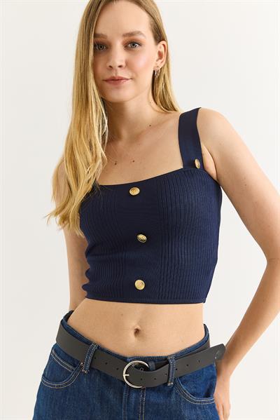 Düğme Aksesuarlı Askılı Triko Crop Bluz Lacivert