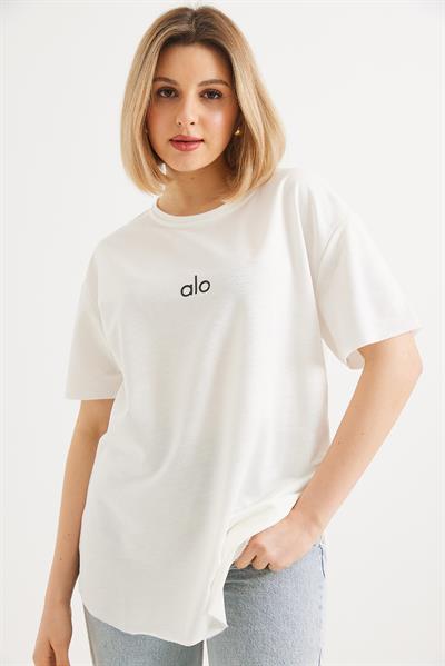 Eteği Oval Kesim Bisiklet Yaka Tshirt  Beyaz