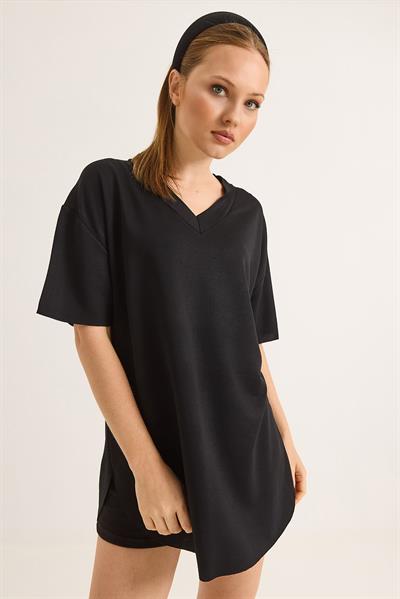 V Yaka Arkası Uzun Basic Tshirt Siyah