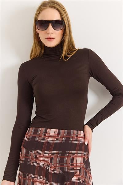 Kadın Siyah Balıkçı Yaka Transparan Kaşmir Bluz Kahverengi