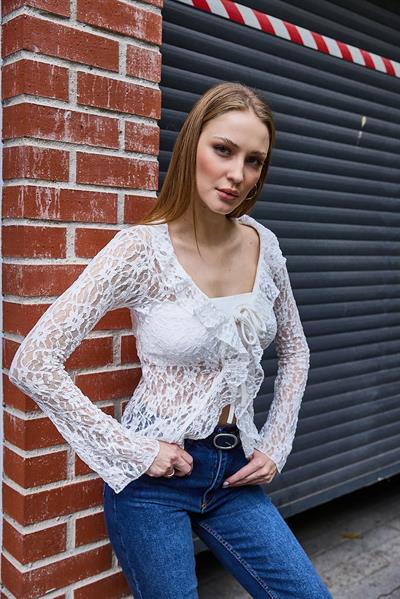 Kadın Uzun Kollu Ön Bağlamalı Dantel Beyaz Bluz