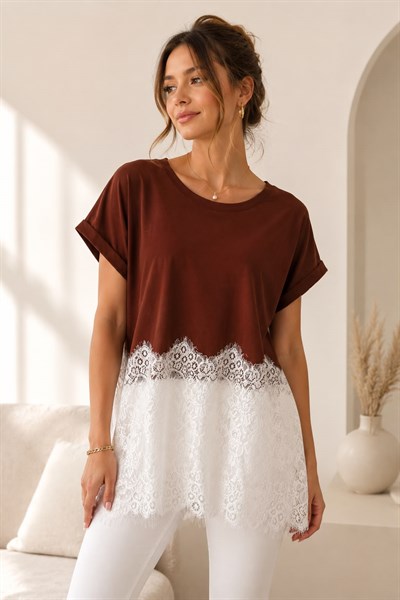 Kadın Bisiklet Yaka Eteği Dantel Detaylı Tshirt Kahverengi