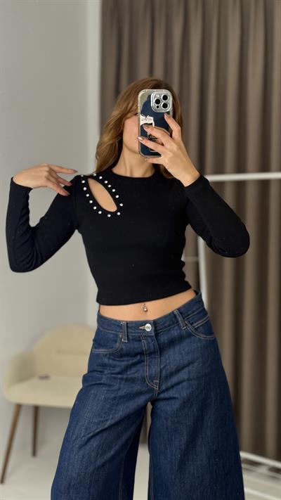 Kadın Uzun Kollu Kaşkorse Taşlı Pencereli Bluz Siyah