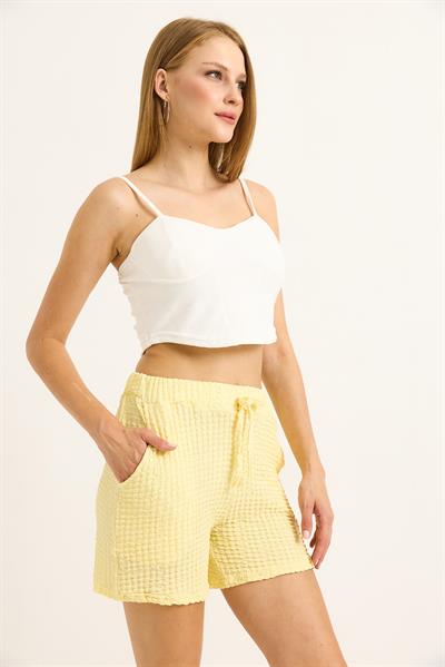 Gofre Kumaş Bel Lastikli Kadın Şort Sarı