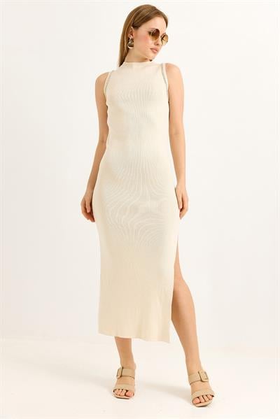 Omuzları Taş İşlemeli Krem Elbise