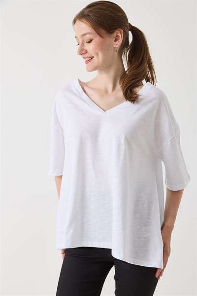 Kadın V Yaka Oversize Salaş Tshirt Beyaz