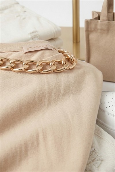 Kadın Yakası Gold Zincirli Bisiklet Yaka Tshirt Bej