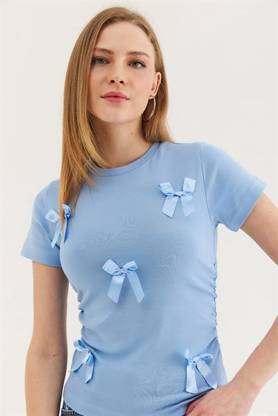 Kurdele Detaylı  Bisiklet Yaka T-Shirt