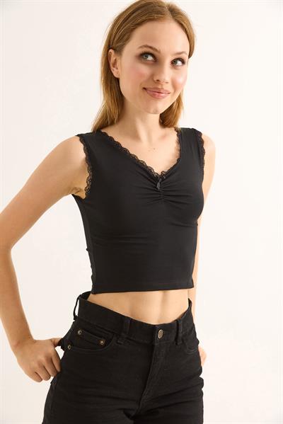 Güpürlü Büzgülü Crop Bluz Siyah