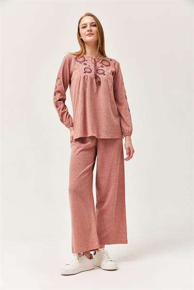 Hera Kumaş Önü ve Kolları İşlemeli İkili Takım Gül Kurusu