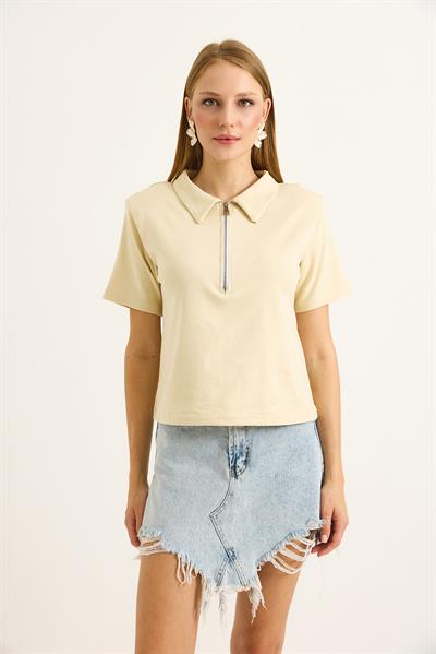 Polo Yaka Yarı Fermuarlı  Kadın Tshirt Krem