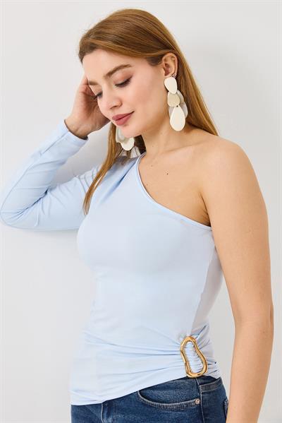 Kadın Yanı Aksesuar Detaylı Tek Omuz Bluz Mavi