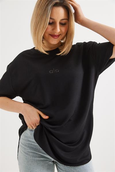 Eteği Oval Kesim Bisiklet Yaka Tshirt Siyah