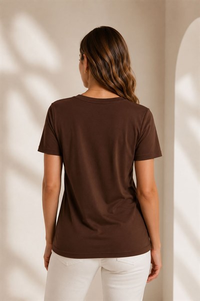 Kadın V Yaka Rahat Kesim Tshirt Kahverengi