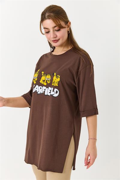 Kadın Garfield Baskılı Yanları Yırtmaçlı Bisiklet Yaka Tshirt Kahverengi