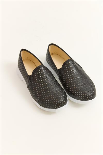 Delikli Model Kadın Babet Siyah