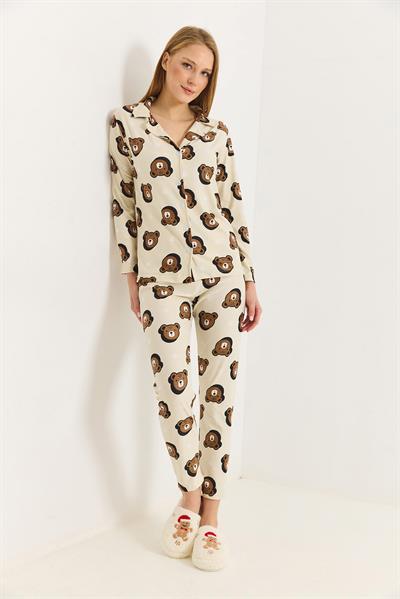 Kadın Bej Pamuklu Karakter Baskılı Polo Yaka Pijama Takımı