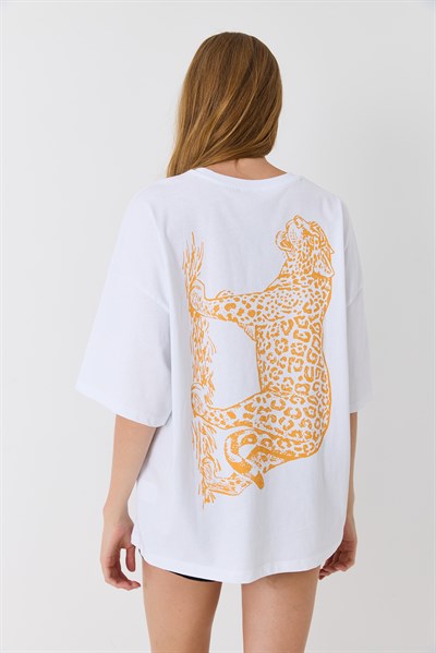 Kadın Bisiklet Yaka Leopar Baskılı Tshirt Beyaz