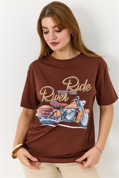 Kadın Bisiklet Yaka Motor Baskılı Tshirt Kahverengi