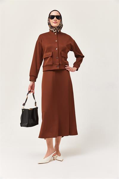 Metal Düğmeli Etekli Scuba İkili Takım Kahverengi