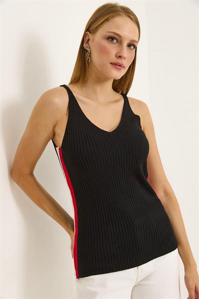 Yanları Şeritli Fitilli Askılı Bluz Siyah