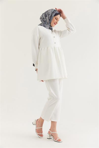 Taş Düğmeli Scuba İkili Takım Beyaz