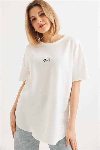 Eteği Oval Kesim Bisiklet Yaka Tshirt  Beyaz