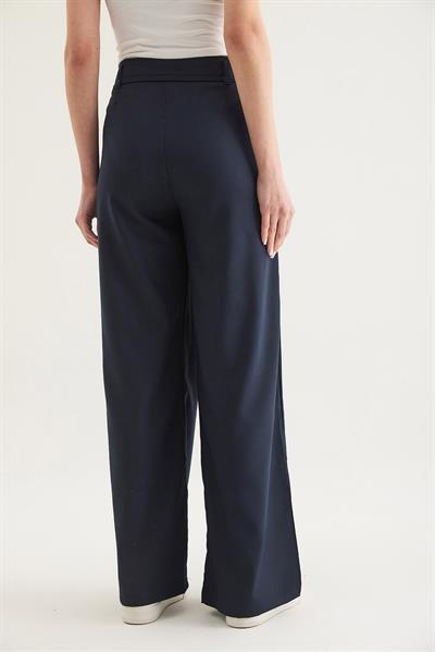 Kendinden Kemerli Cepli Bol Pantolon Lacivert
