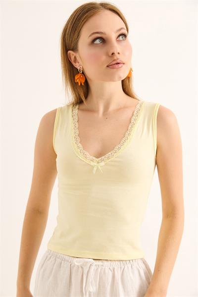Dantel Detaylı Kolsuz Top Bluz Sarı