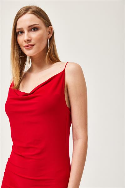 Degaje Yaka İp Askılı Mini Elbise Kırmızı	