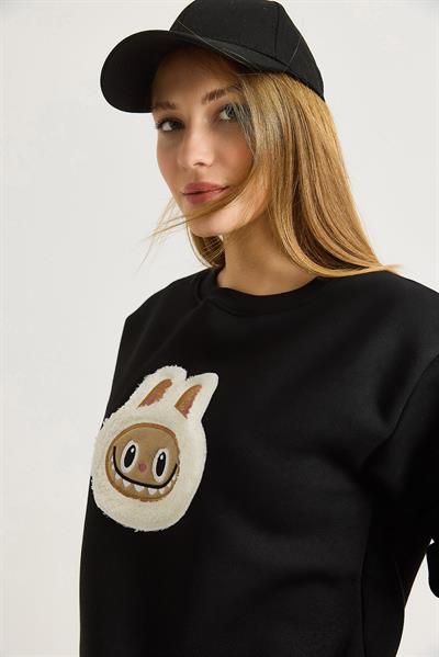 Kadın Labubu İşlemeli Üç İplik Sweatshirt Siyah