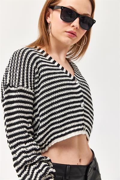 Ajurlu Düğmeli Crop Triko Hırka Siyah