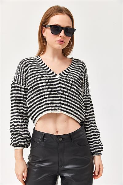 Ajurlu Düğmeli Crop Triko Hırka Siyah