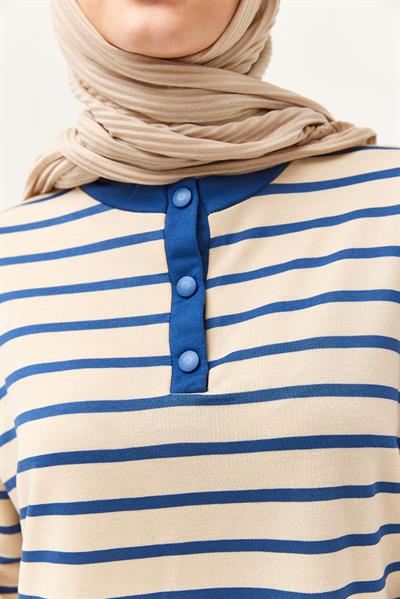 Yakası Düğmeli Çizgili İkili Takım Lacivert