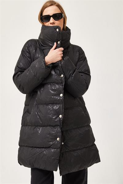 Dik Yaka Oversize Şişme Mont Siyah