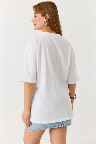 Kadın Ayıcık Figürlü Bisiklet Yaka Oversize Tshirt Beyaz