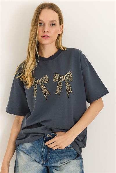 Kurdele Baskı Detaylı Basic Tshirt Füme